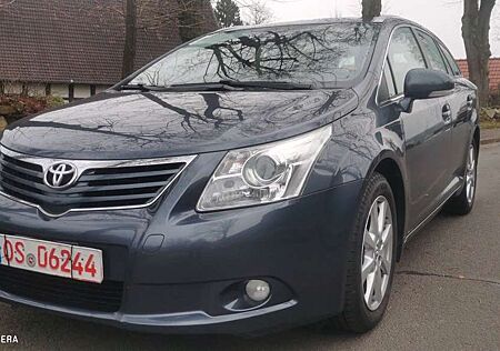 Toyota Avensis Combi Executive 2.2 D-4D