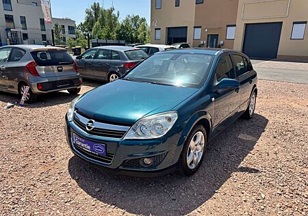 Opel Astra 1.6 Cosmo Zahnriemengewechselt Garantie unfallfrei