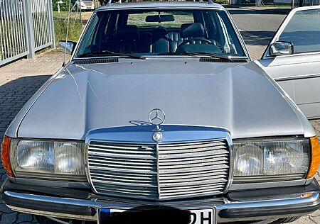 Mercedes-Benz 230 TE