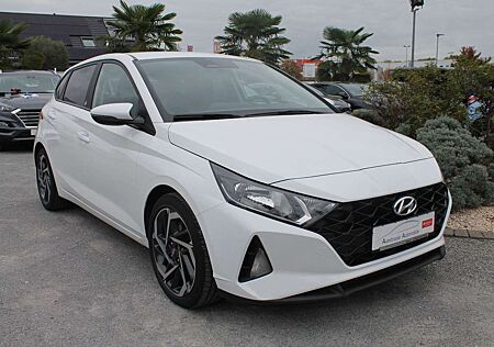 Hyundai i20 1.Hand, Navi, Kamera, SHZ, PDC, Tempomat