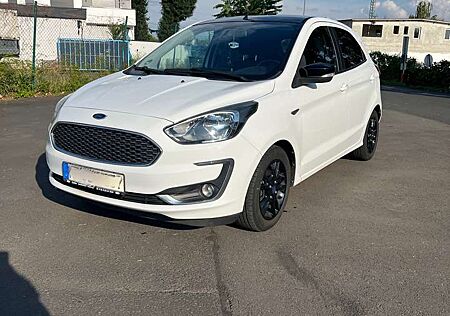 Ford Ka /+ Black / White