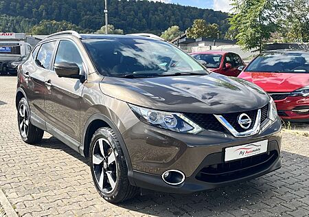 Nissan Qashqai gebraucht kaufen Nissan Qashqai 1.6 *1.Hand*360°KAMERA*NAVI*PANO*AHK*
