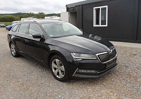 Skoda Superb Combi*NAVI*MATRIX*VIRT*SIDE*8 FACH*ACC*