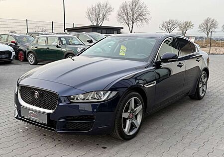 Jaguar XE Portfolio AWD 2.0 Aut Leder Navi ACC 1.Hand