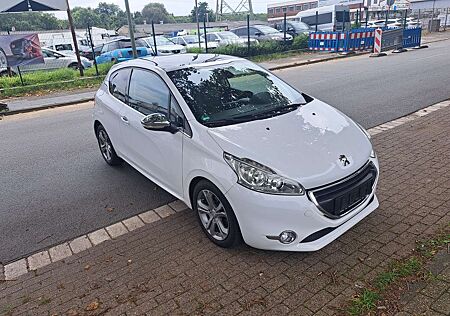 Peugeot 208 Blue-HDi 120 Stop