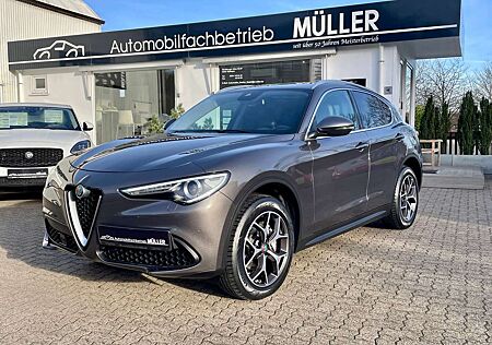 Alfa Romeo Stelvio Super Q4 ALLRAD Aut.+LEDER+ACC+KAMERA+Keyless uvm.