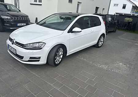 VW Golf Volkswagen Highline BMT