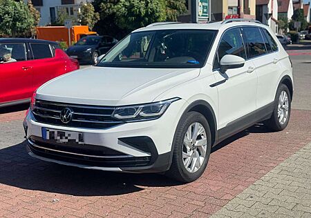 VW Tiguan Volkswagen Elegance