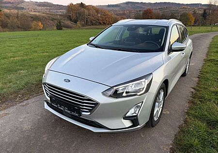 Ford Focus Turnier Cool & Connect Automatik