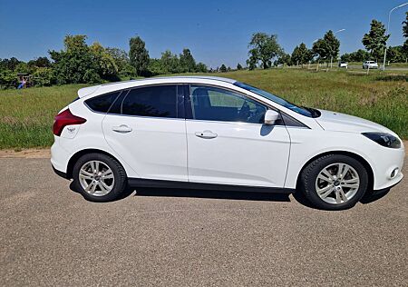 Ford Focus 1.6 EcoBoost Start-Stopp-System Titanium