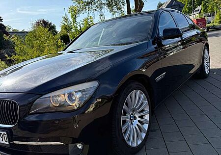BMW 730