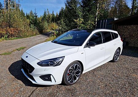 Ford Focus +Turnier+1.0+EcoBoost+Start-Stopp-System+Aut.