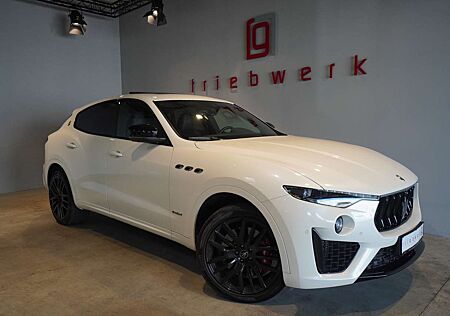 Maserati Levante S Q4 Modena-Facelift-Panorama-U-frei-