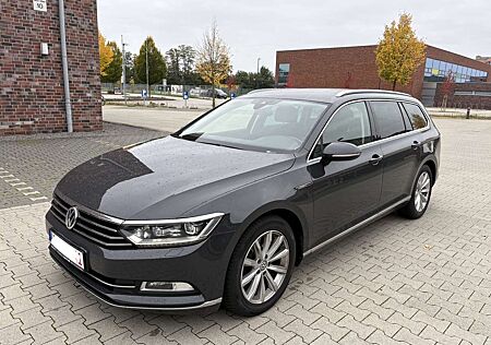 VW Passat Variant Volkswagen BITDI 4MOTION Highline*DCC*LED*DYNAUDIO*LANE ASIS*
