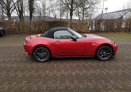 Mazda MX-5 SKYACTIV-G 131 Exclusive-Line