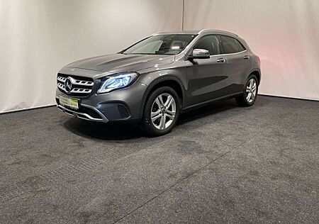 Mercedes-Benz GLA 220 CDI 4Matic Kamera LED