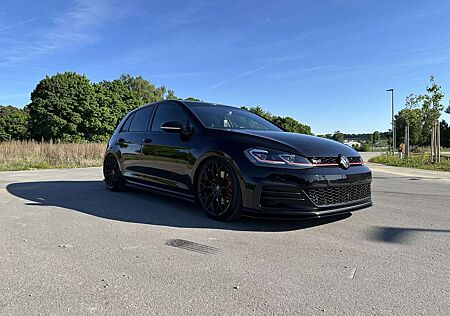 VW Golf GTI Volkswagen