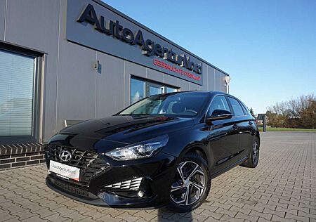 Hyundai i30 1.0 TGDI Mild-Hybrid Aut.+KAMERA+NAVI+SHZ
