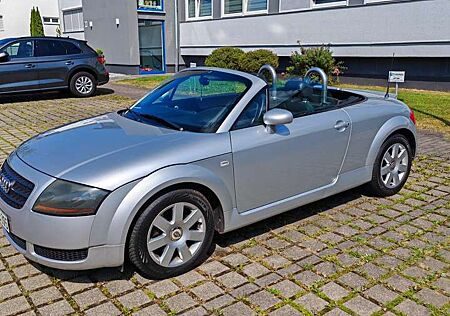 Audi TT Roadster 1.8 T Cabrio