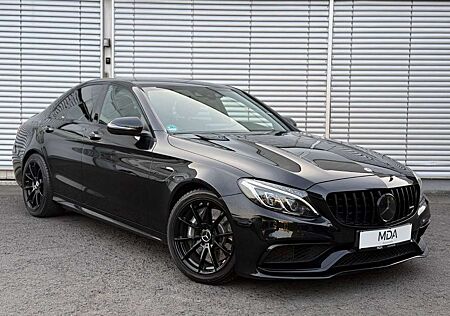 Mercedes-Benz C 63 AMG C63 AMG V8 Limousine /SportAGA/BURMESTER/NIGHT