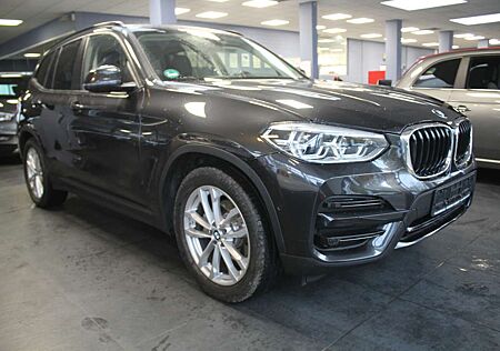 BMW X3 xDrive20i Aut. - Leder - Navi - LED -