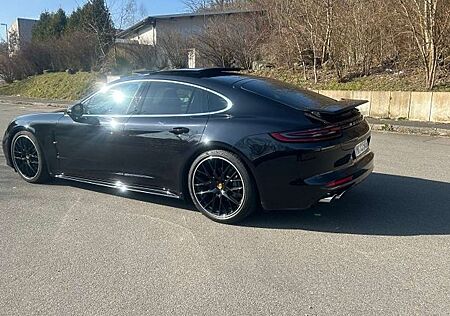 Porsche Panamera Approved Garantie bis 09.2027