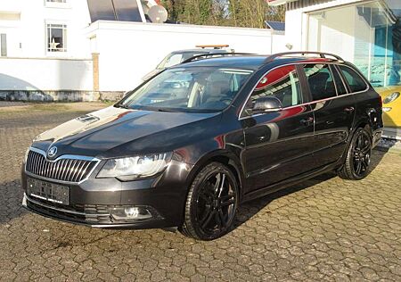 Skoda Superb Combi Exclusive Navi,Xenon,