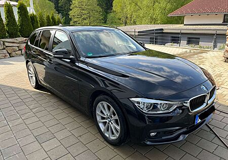 BMW 330d 330 Touring Aut. Advantage