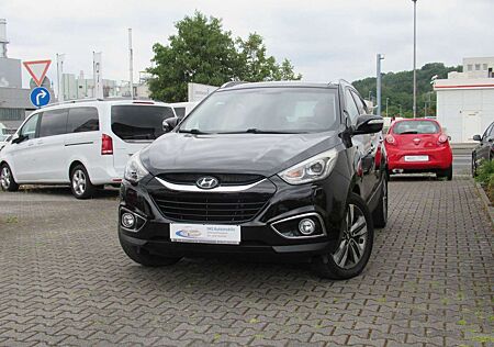 Hyundai iX35 2.0 CRDi Style 4WD*Panodach*Navi*SHZ*
