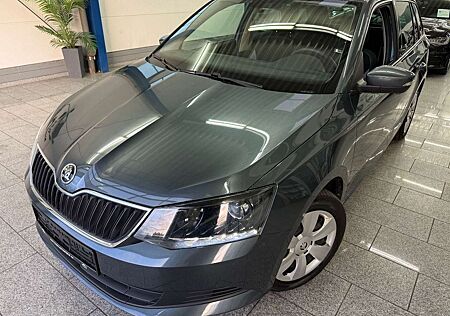 Skoda Fabia gebraucht kaufen Skoda Fabia 1.4 TDI*AUTOMATIK*NAVI*TEMP*PDC*BLUE*AHK