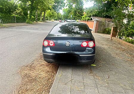 VW Passat Volkswagen Highline