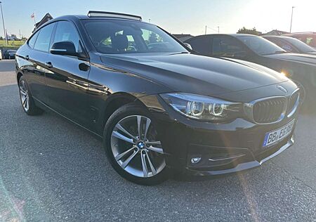 BMW 318 Sportlien PANO R-KAM H-UP PROF