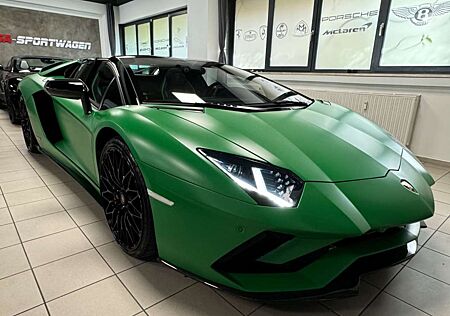 Lamborghini Aventador S ROADSTER GREEN EXT&INT CARBON FULLOP