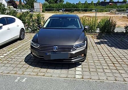 VW Passat Volkswagen 1.6 TDI (BlueMotion Technology) DSG Trendline