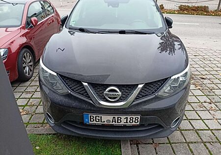 Nissan Qashqai +1.2+DIG-T+N-Connecta