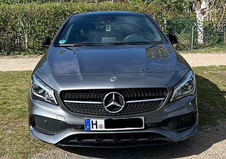 Mercedes-Benz CLA 180 7G-DCT UrbanStyle Edition