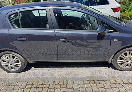 Opel Corsa 3-Türer 1.2 16V Edition