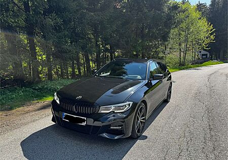 BMW 330d 330 xDrive M Sport~Laser~keyLess~headUp~19zoll