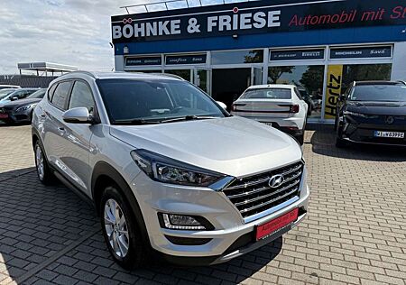 Hyundai Tucson Trend 2WD SHZ KLIMAA. PDC NAVI TEMPOMAT