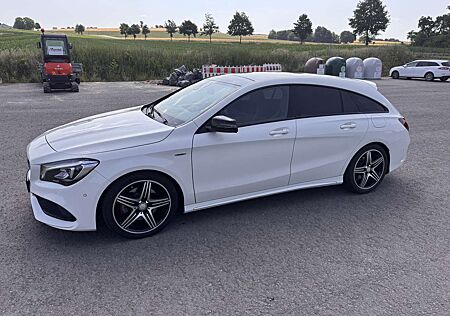 Mercedes-Benz CLA 250 Shooting Brake 4Matic Sport AMG Line