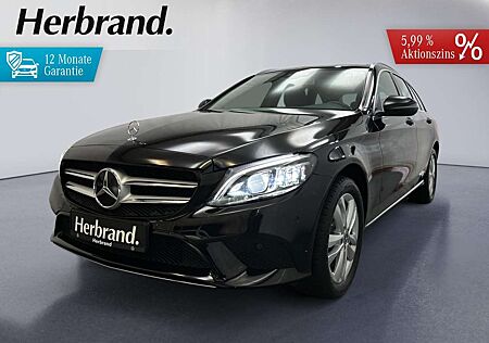Mercedes-Benz C 200 T 4M Avantgarde Panorama Carplay Kamera