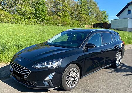 Ford Focus Titanium X