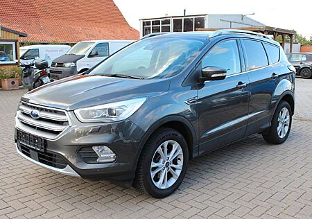 Ford Kuga 1.5 Titanium Xenon Kamera PDC AHK