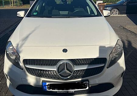 Mercedes-Benz A 180 A+180+CDI+(BlueEFFICIENCY)+7G-DCT