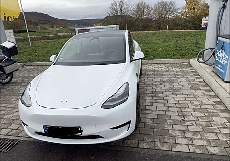 Tesla Model Y RWD Long Range