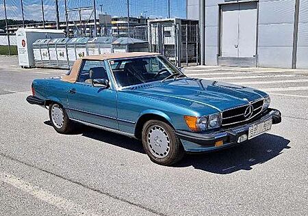 Mercedes-Benz SL 560 R107 W107 560SL