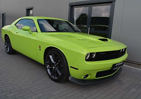 Dodge Challenger SRT 6.4- Fahrzeug wie neu