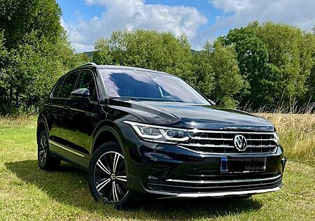 VW Tiguan Volkswagen 2.0 TDI SCR 4MOTION DSG Elegance AHK