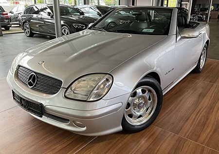 Mercedes-Benz SLK 200 Cabrio Kompressor TEMPOMAT/SHZ/LEDER