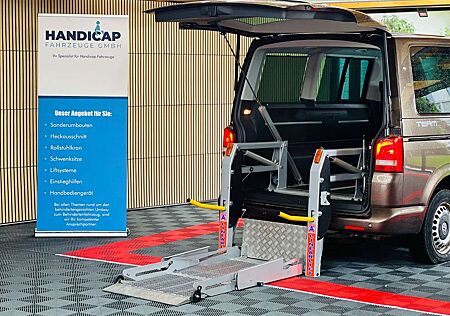 VW T5 Transporter Volkswagen T5 Multivan Team Behindertengerecht-Rampe